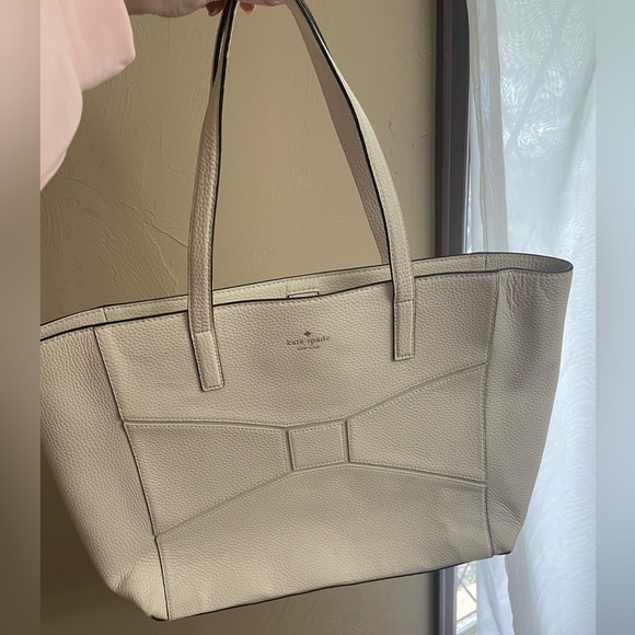 Kate Spade ♠️ White Leather Tote Bag - Picture 1 of 8